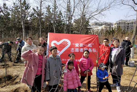 當(dāng)雷鋒月和植樹節(jié)相遇——相約春天，播種綠色，志愿精神薪火傳